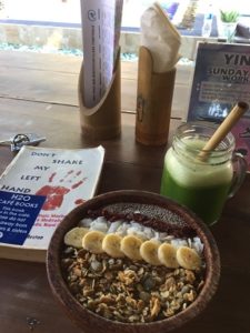 Chiilen im Café H2O auf Gili Air, nach dem Yoga Teacher Training